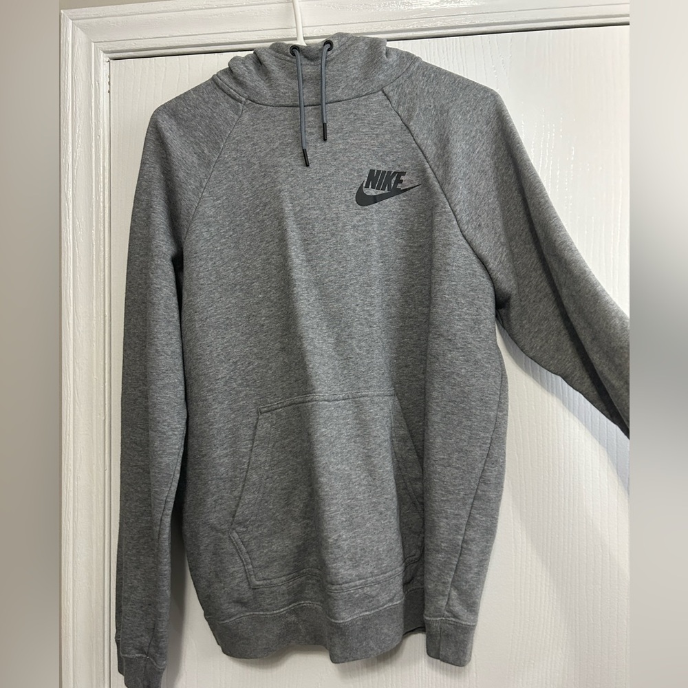 Nike men’s hoodie size large!